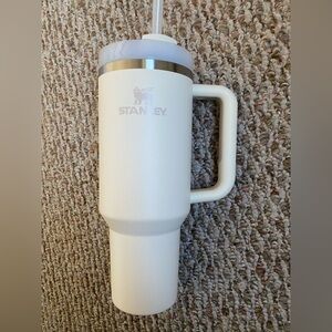 Stanley 40oz Quencher Cream